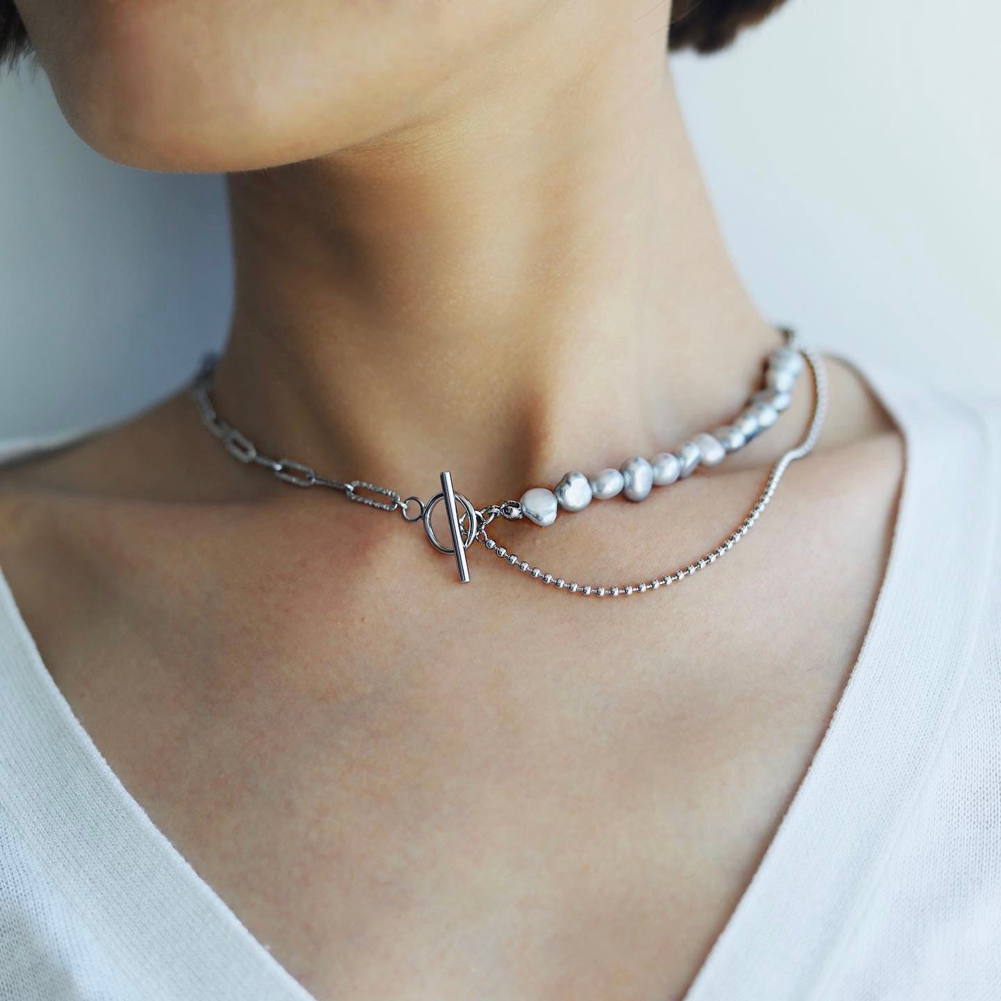 Mercury - Grey Pearl Silver Choker Necklace